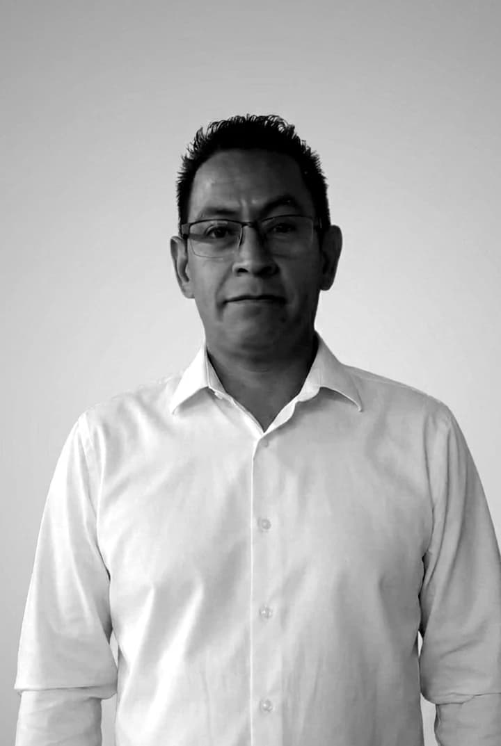 LUXOM team member