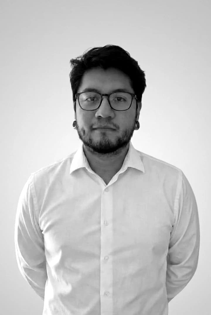 LUXOM team member